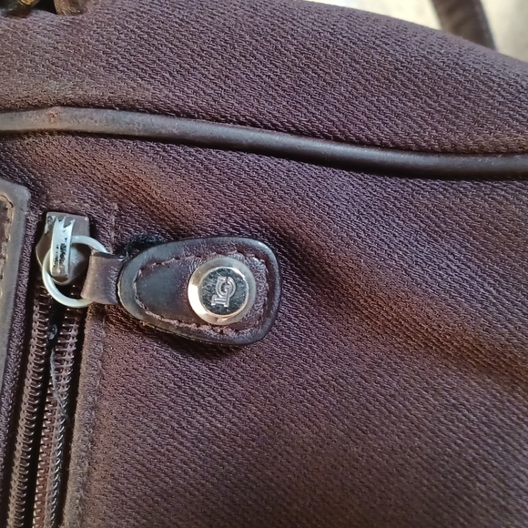 Liz Claiborne Small Brown Crossbody Bag - Picture 9 of 11